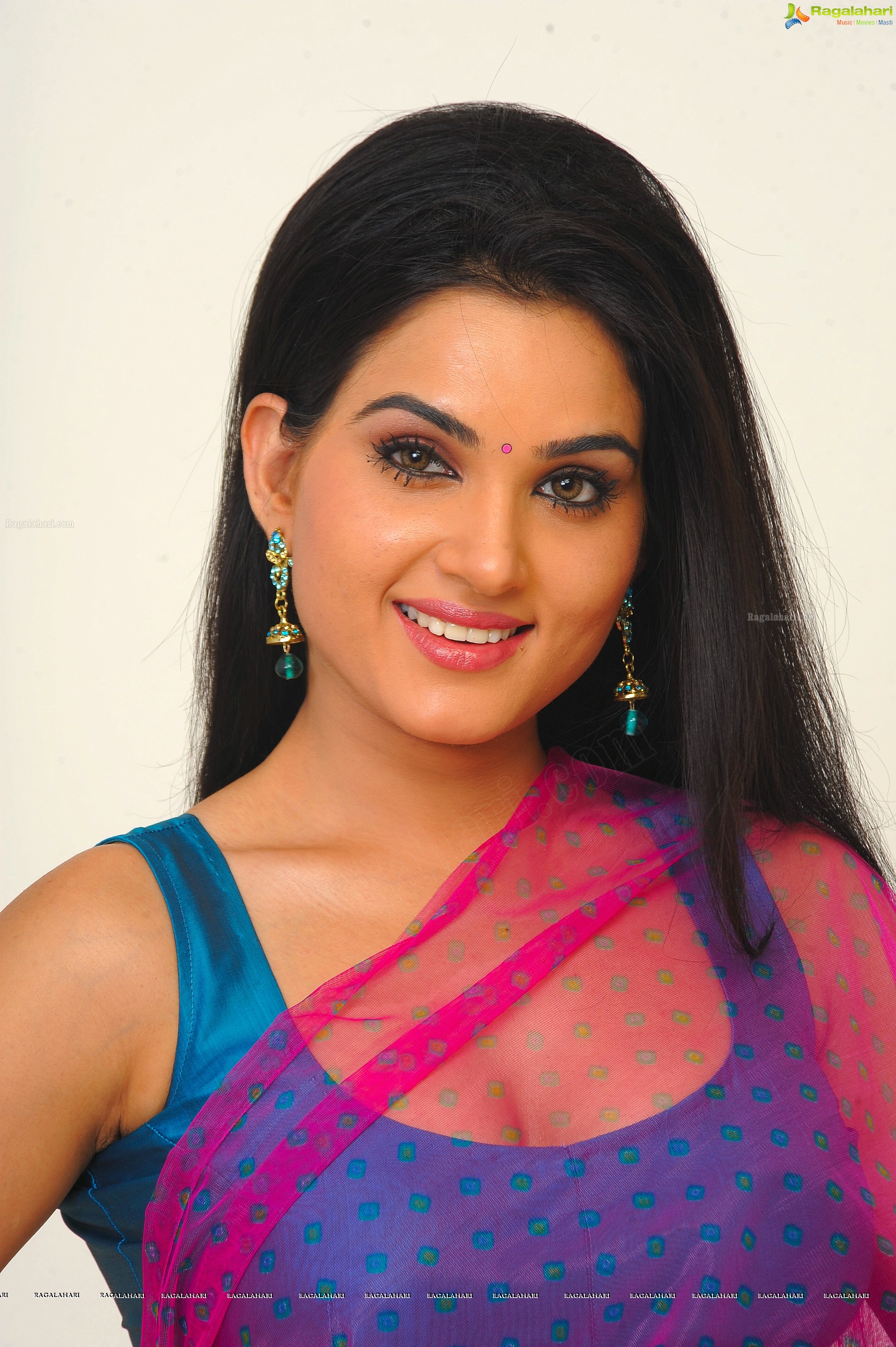 Kavya Singh - HD Gallery