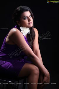 Tashu Kaushik Birthday Shoot