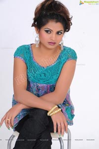 Telugu TV Actress Deepthi Naidu
