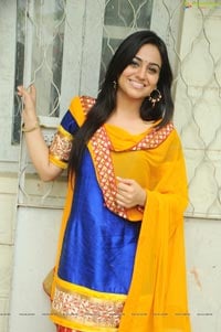 Beautiful Aksha Pardasany