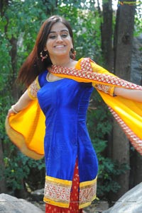 Beautiful Aksha Pardasany
