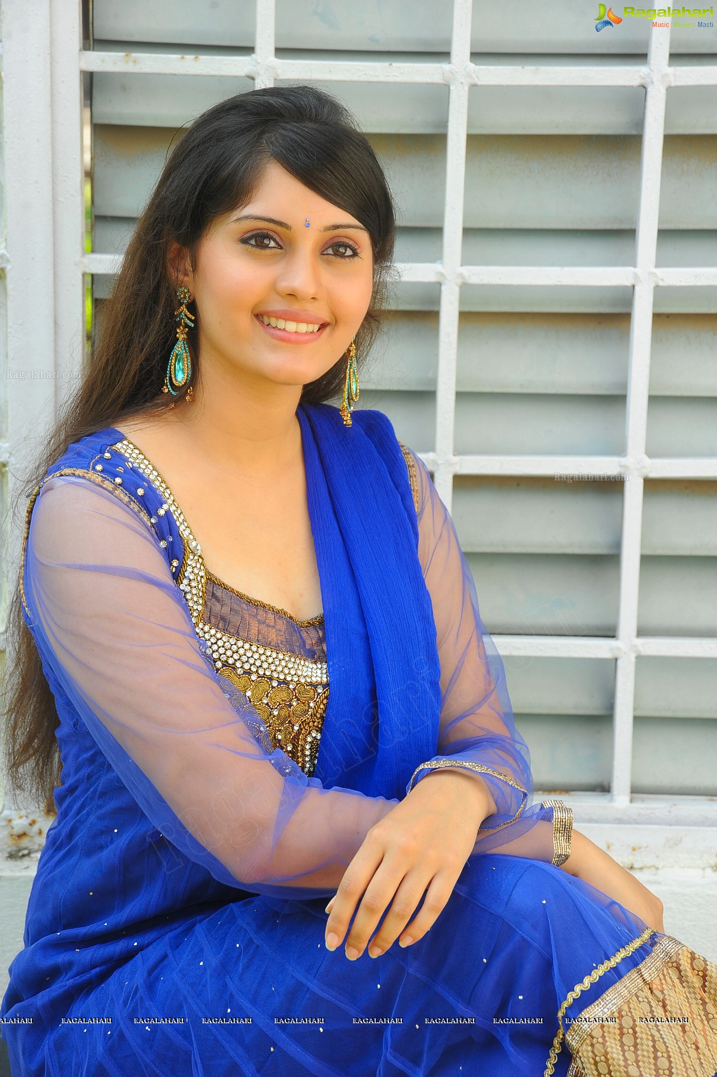 Surabhi Latest Photoshoot Images - HD Gallery