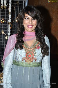 Pooja Bedi Khwaish Exhibition