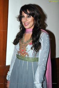 Pooja Bedi Khwaish Exhibition