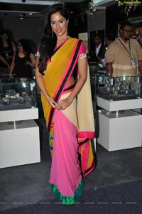 Sameera Reddy Yellow Pink Saree