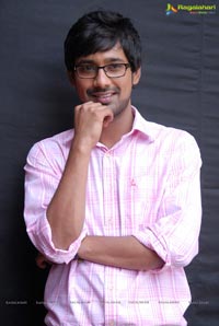 Varun Sandesh Abbayi Class Ammayi Class