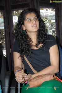 Red FM Model Taapsee