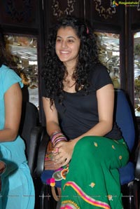 Red FM Model Taapsee