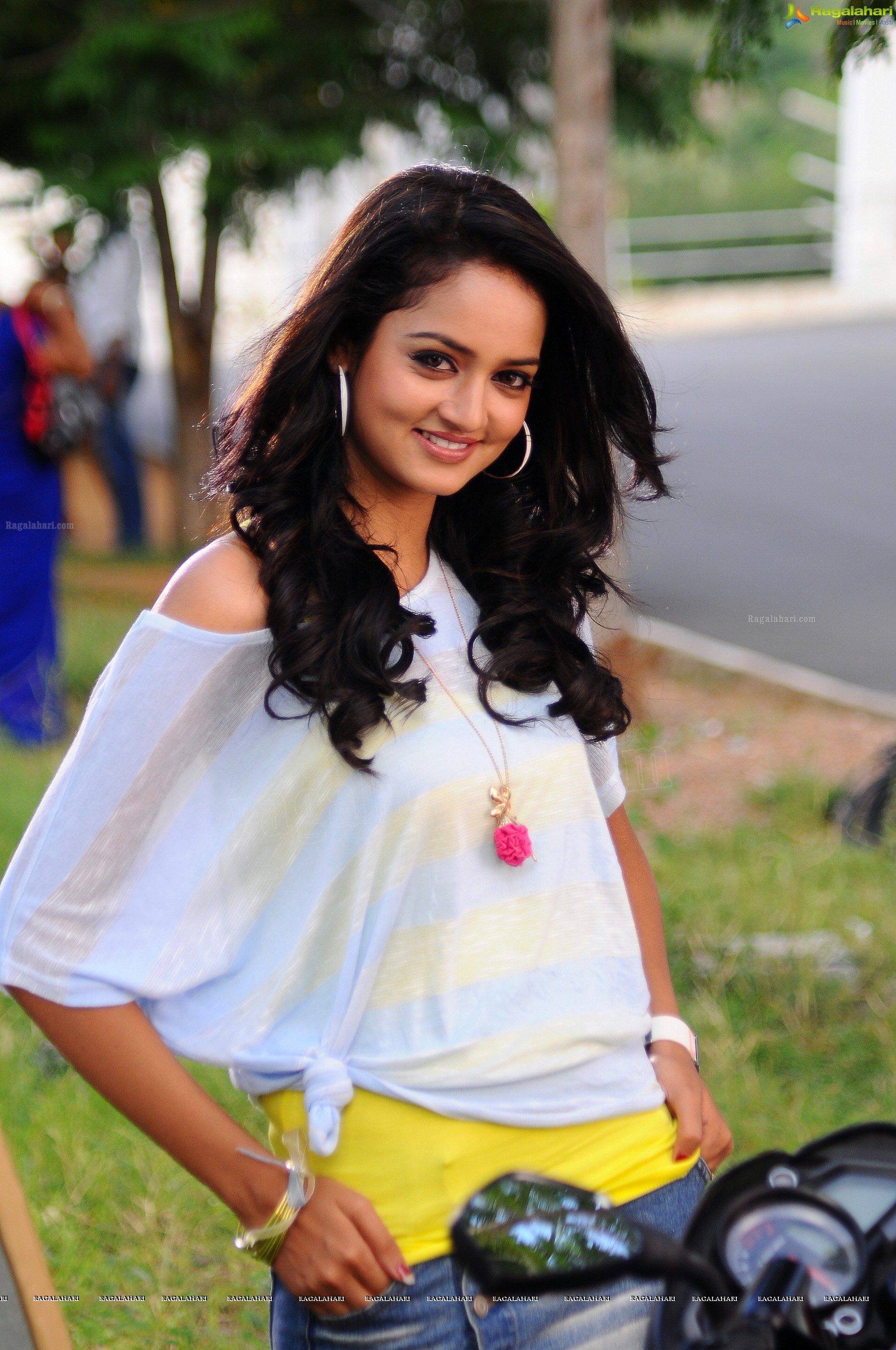 Shanvi Srivastava (High Definition)