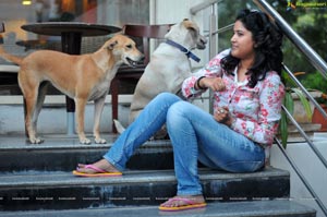 Soumya Bollapragada feeding Street Dogs