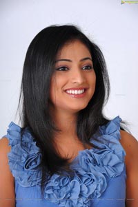 Haripriya in Langa Voni