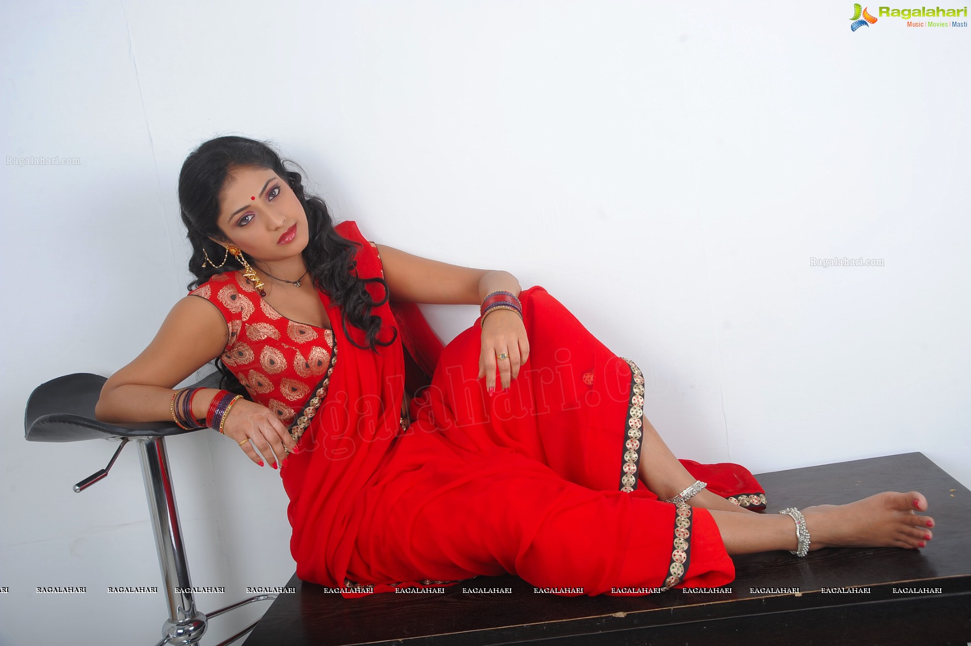 Haripriya (High Definition)