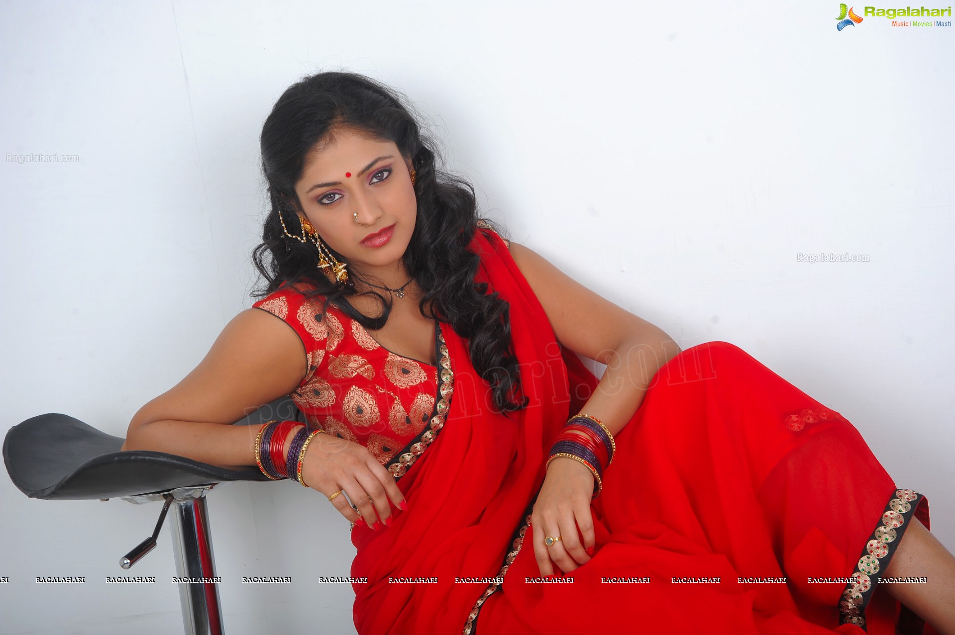 Haripriya (High Definition)