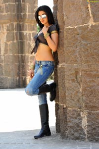 Mumbai Model Sakshi Choudhary Hot Photos