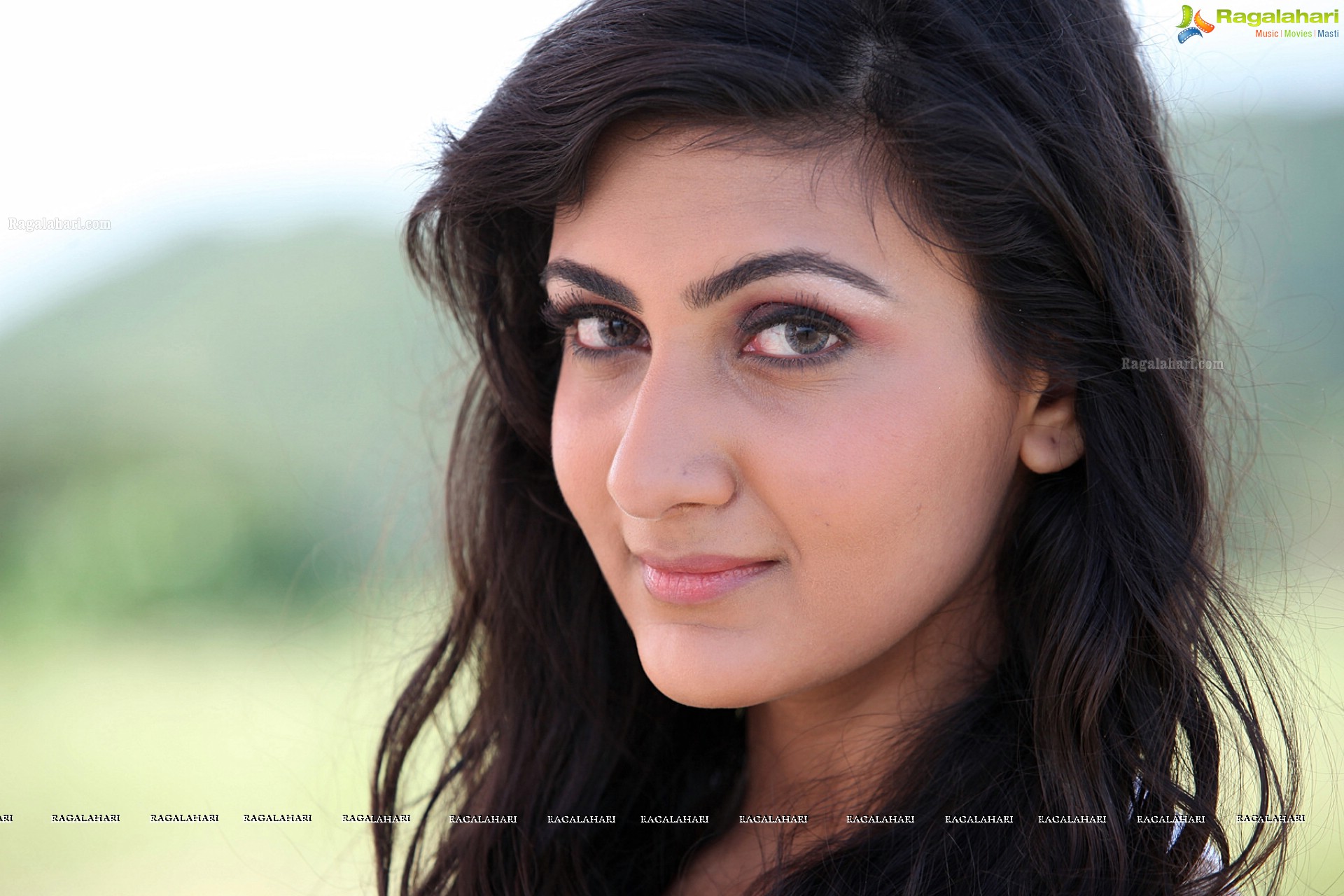 Neelam Upadhyaya (High Definition)