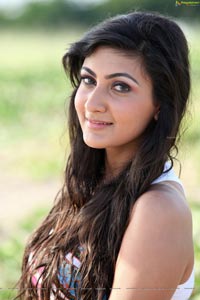 Neelam Upadhyaya High Definition Photos