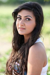 Neelam Upadhyaya High Definition Photos