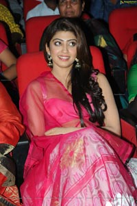 Pranitha Subhash at Attharintiki Daredhi Success Meet