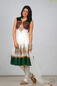 Sakshi Chaudhary in Salwar Kameez