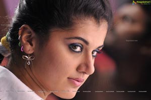 Taapsee in Arrambam High Definition Photos