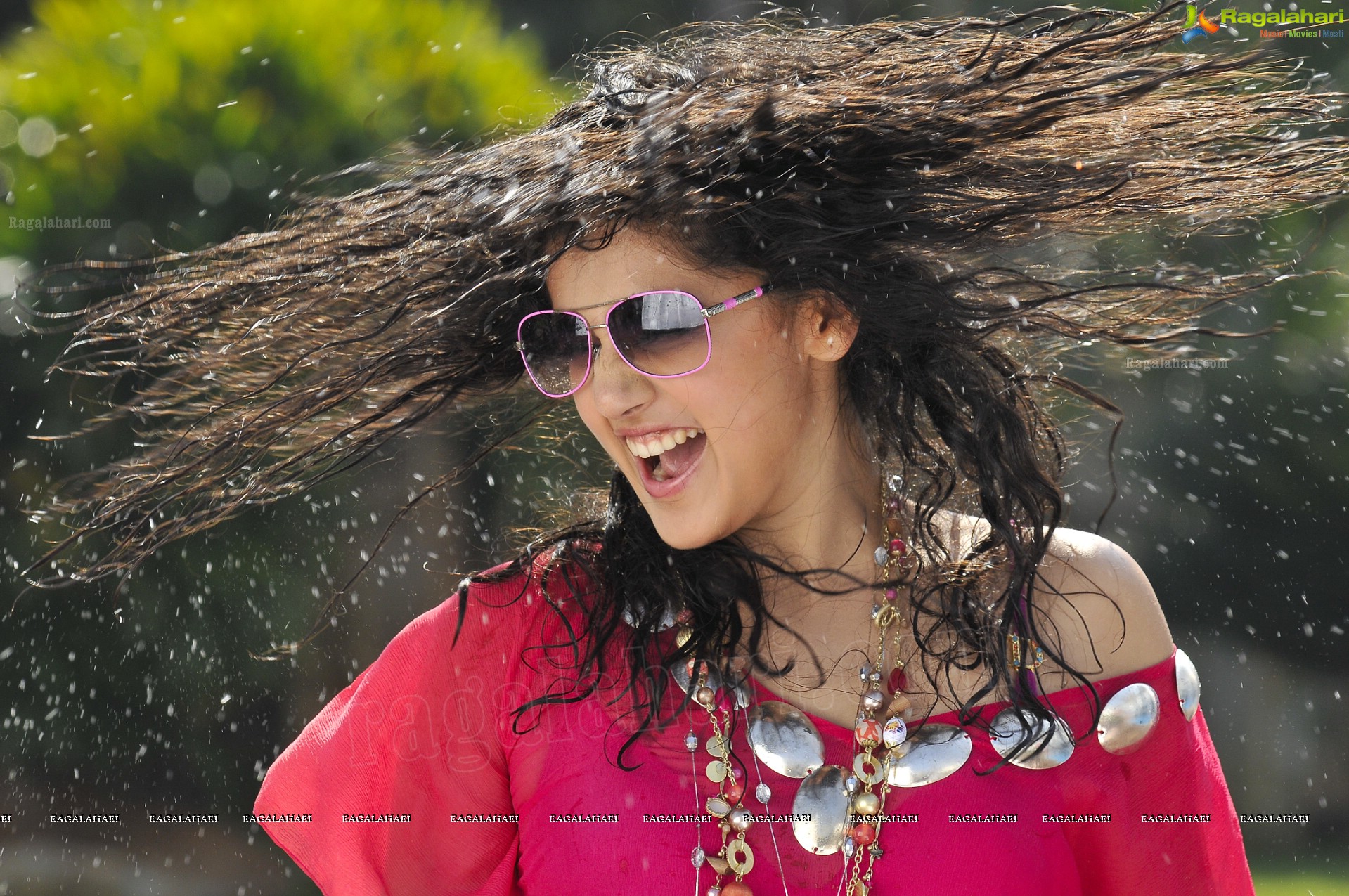 Taapsee (High Definition)