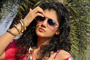 Taapsee Veera High Definition Wallpapers