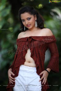 Indian Female Model Arya Rao
