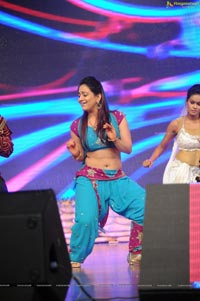 Aksha Pardasany at Varna Audio Release