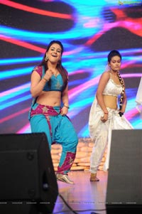 Aksha Pardasany at Varna Audio Release