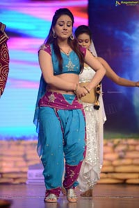 Aksha Pardasany at Varna Audio Release