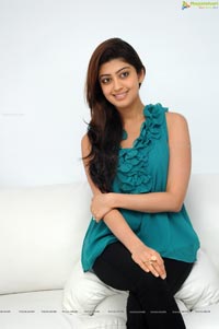 Pranitha Subhash High Quality Photos