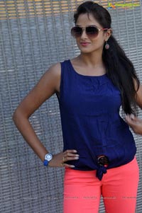 Aadu Magadra Bujji Heroine Asmita Sood