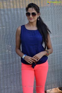 Aadu Magadra Bujji Heroine Asmita Sood