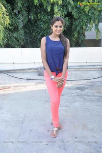 Aadu Magadra Bujji Heroine Asmita Sood