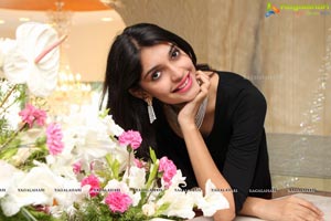 Ashna Mishra Photo Gallery