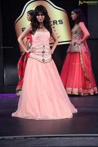 Chitrangada Singh at Blenders Pride Fashion Tour 2013