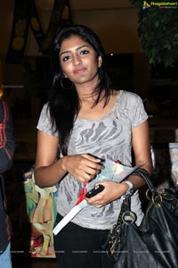 Eesha at Hari Srinivas Art Exhibition