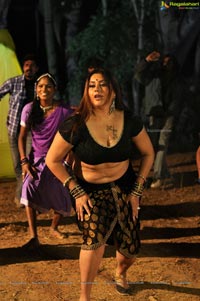 Namitha Kapoor in Bhaja Bhajantrilu