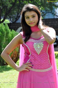 Ahdee Lekka Heroine Priyanka