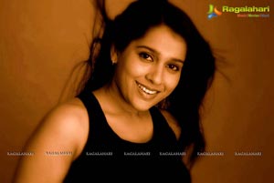 Rashmi Gautam Hot Photos