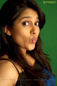 Rashmi Gautam Hot Photos