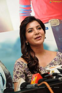 Samantha @ Atharintiki Daaredhi Presmeet