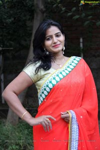 Heroine Tanusha in Red Saree