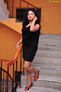 Telugu Heroine Vishnu Priya