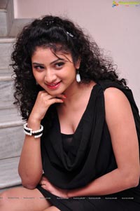 Telugu Heroine Vishnu Priya