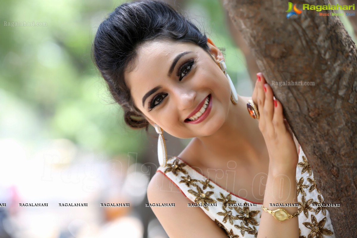 Madirakshi Mundle (Exclusive)