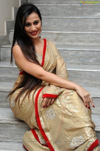 Simran Kapoor