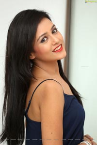 Mishti Chakraborty