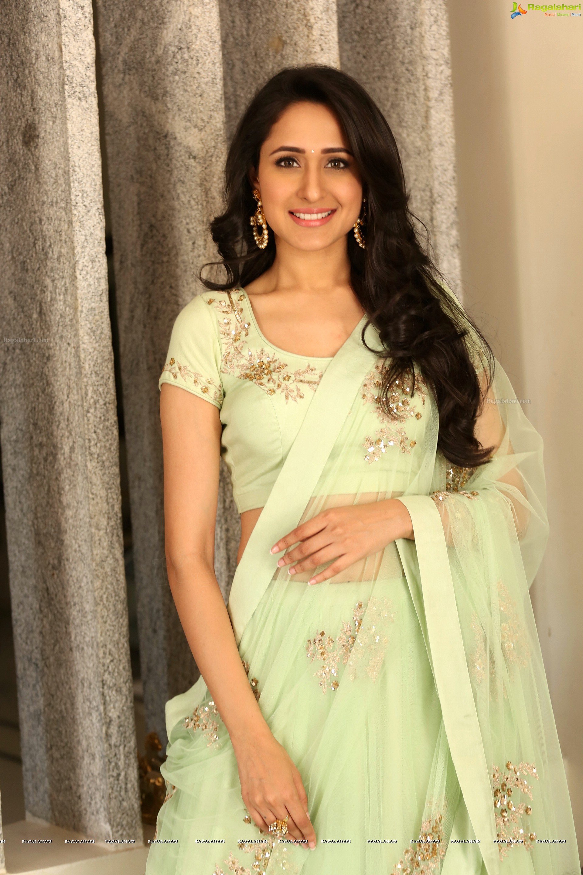 Pragya Jaiswal - HD Gallery